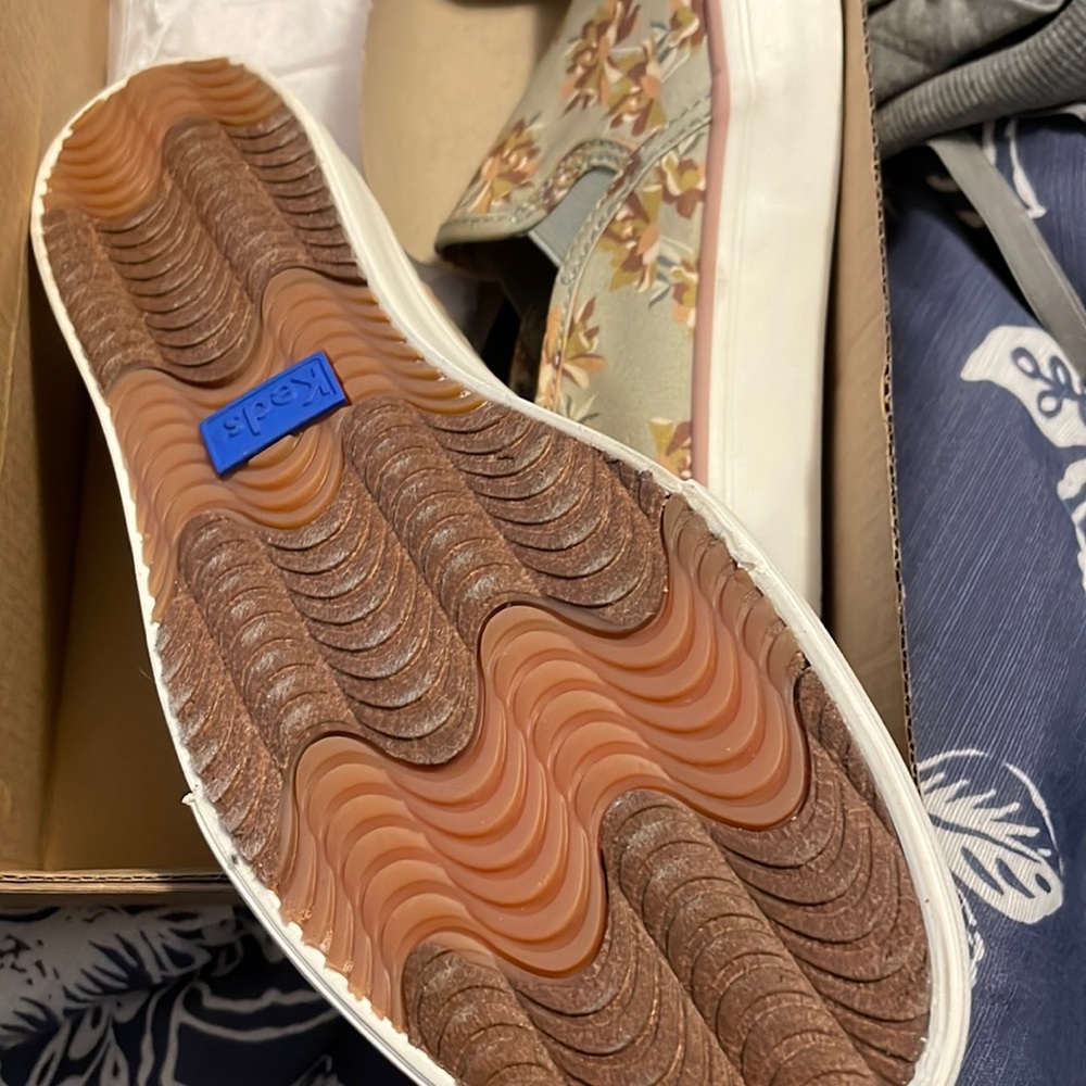 Brand new keds size 8